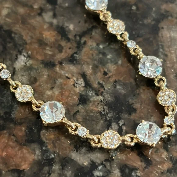 NWT Givenchy Gold Tone Crystal Collar Necklace - Picture 4 of 6